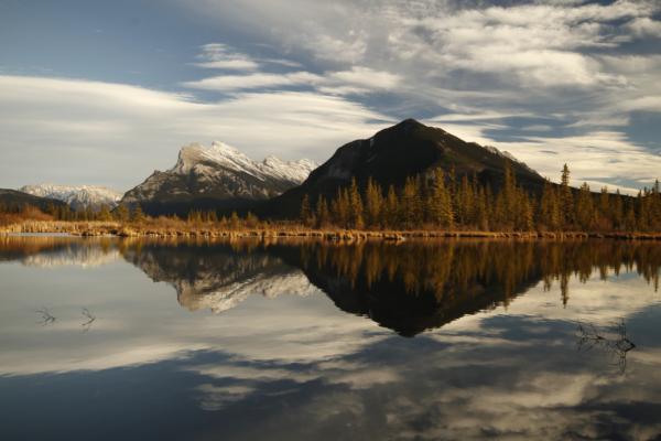 8 Days Rocky Mountains & Abraham Lake Winter Photo Shared Tour - Image 3